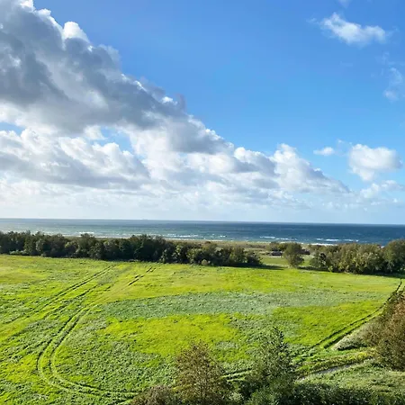 5 Sterne Grosser Strandkorb * Wustrow (Fischland)